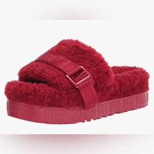 UGG WOMEN'S FLUFFITA SLIPPER - RIBBON RED in the size 6 in women’s